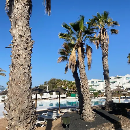 Apartmán First Floor With Sea View,